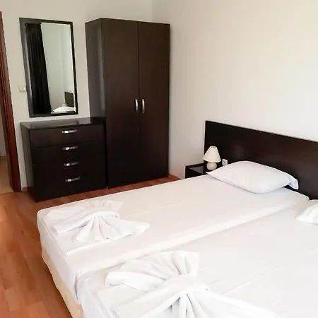 Aparthotel Happy