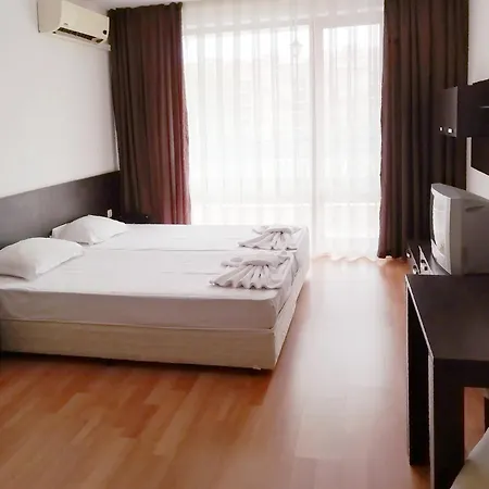Happy Aparthotel *