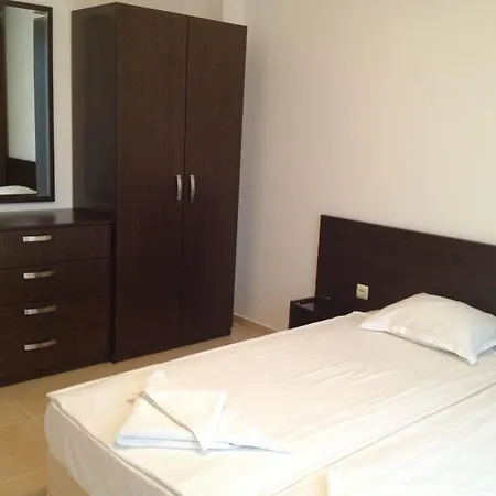 Aparthotel Happy *