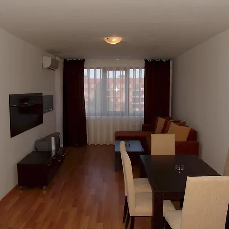 Happy Aparthotel