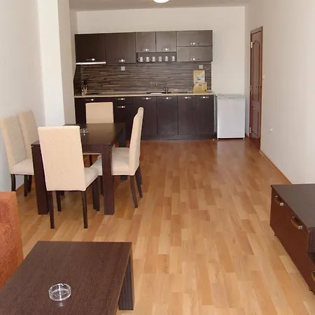 Happy Aparthotel *