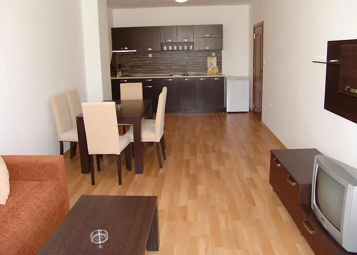 Happy Apartmanhotel *