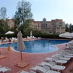Happy ساني بيتش