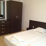 Happy * ساني بيتش