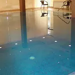 Happy ساني بيتش